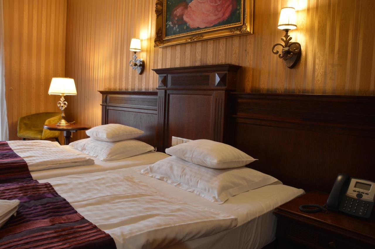 Hotel Obester Debrecen Luaran gambar