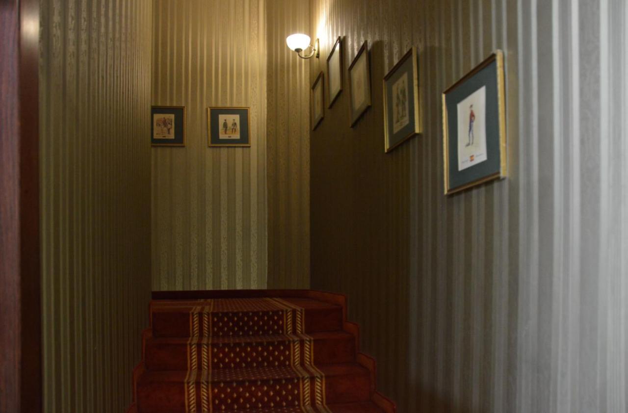 Hotel Obester Debrecen Luaran gambar